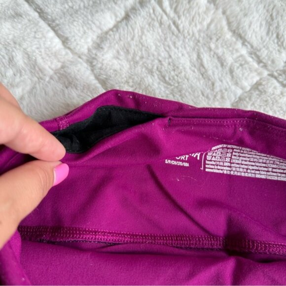 Victoria's Secret Sport | Plum Knockout By Victoria's Secret Capri | Size Small - Picture 5 of 12